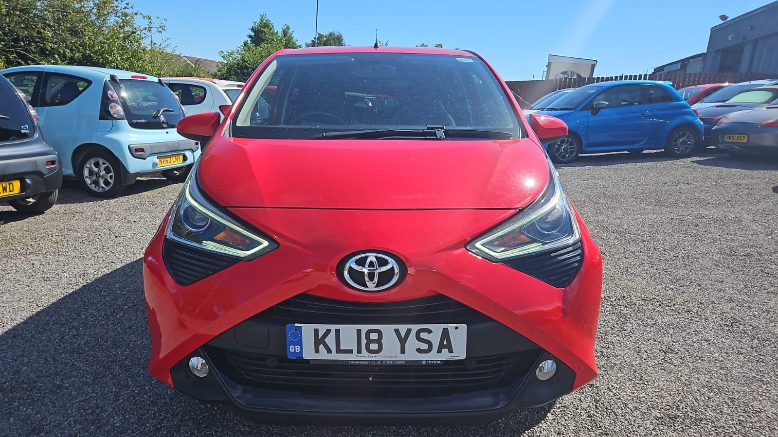 Toyota AYGO 1.0 VVT-i x-plore Hatchback 5dr Petrol Manual Euro 6 (71 ps)