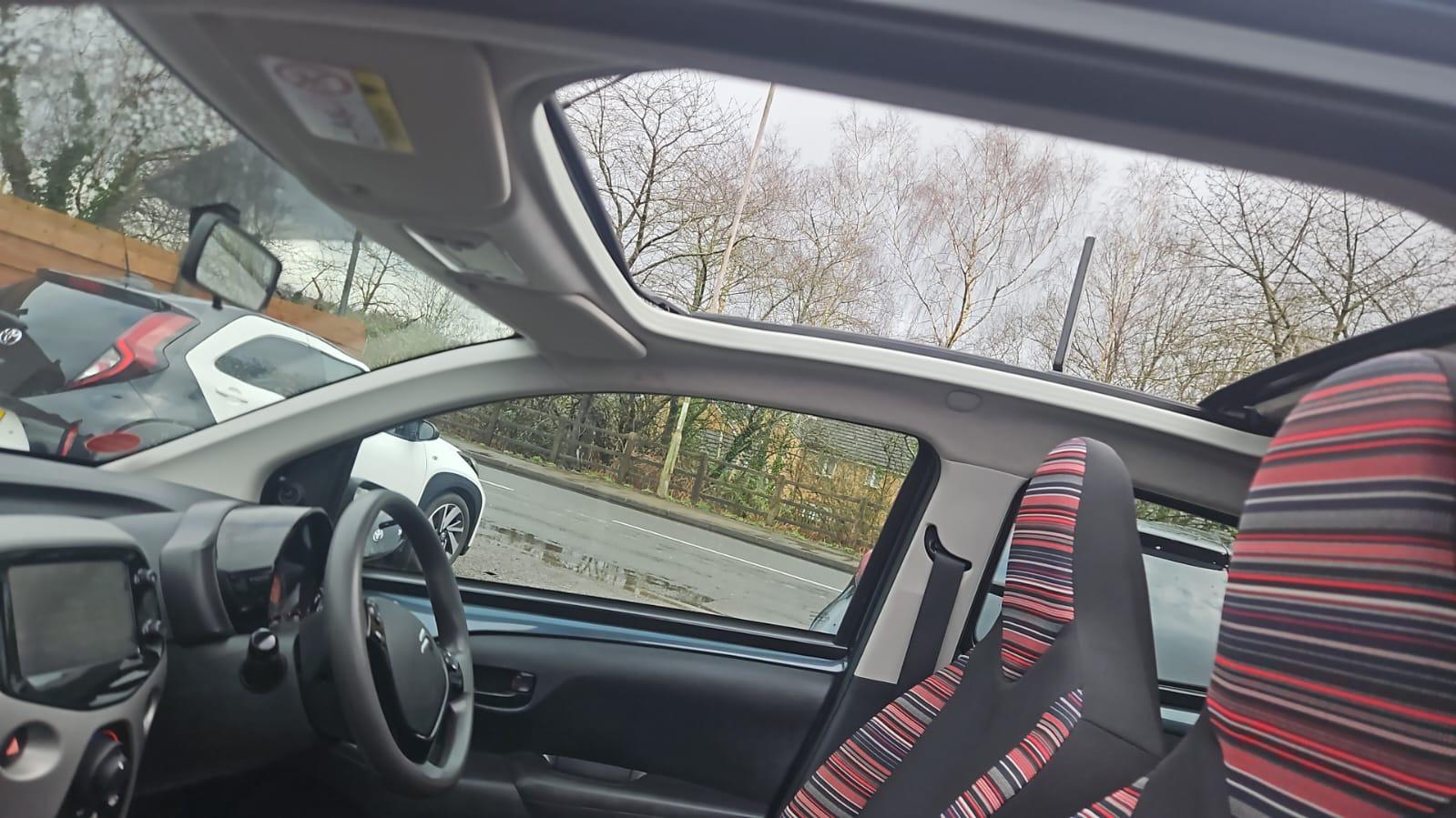 Citroen C1 1.2 PureTech Feel Airscape 5dr Petrol Manual Euro 6 (Euro 6) (82 ps)