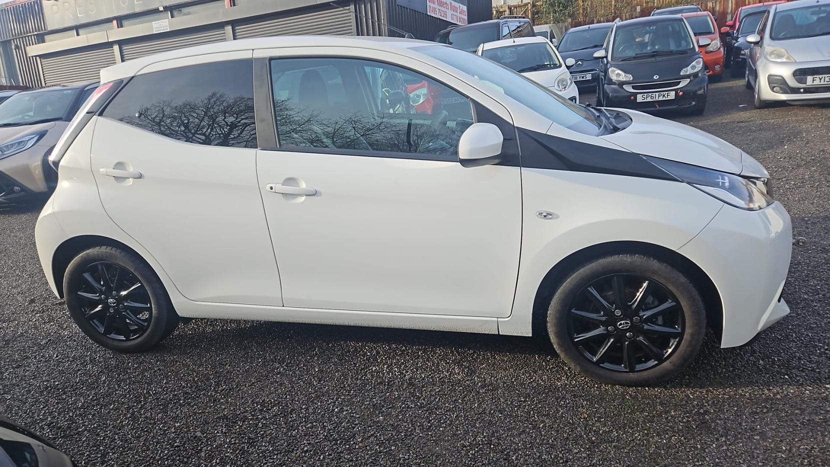 Toyota AYGO 1.0 VVT-i x-press Hatchback 5dr Petrol x-shift Euro 6 (68 ps)