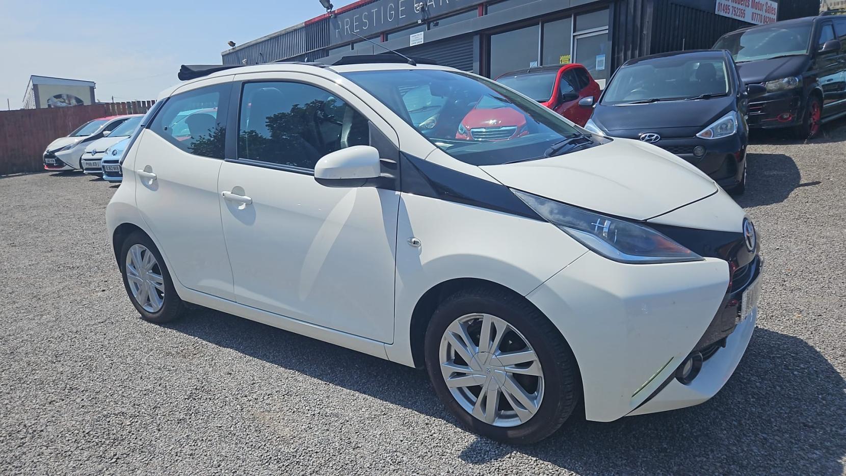 Toyota AYGO 1.0 VVT-i x-pression Hatchback 5dr Petrol Manual Euro 6 (68 ps)