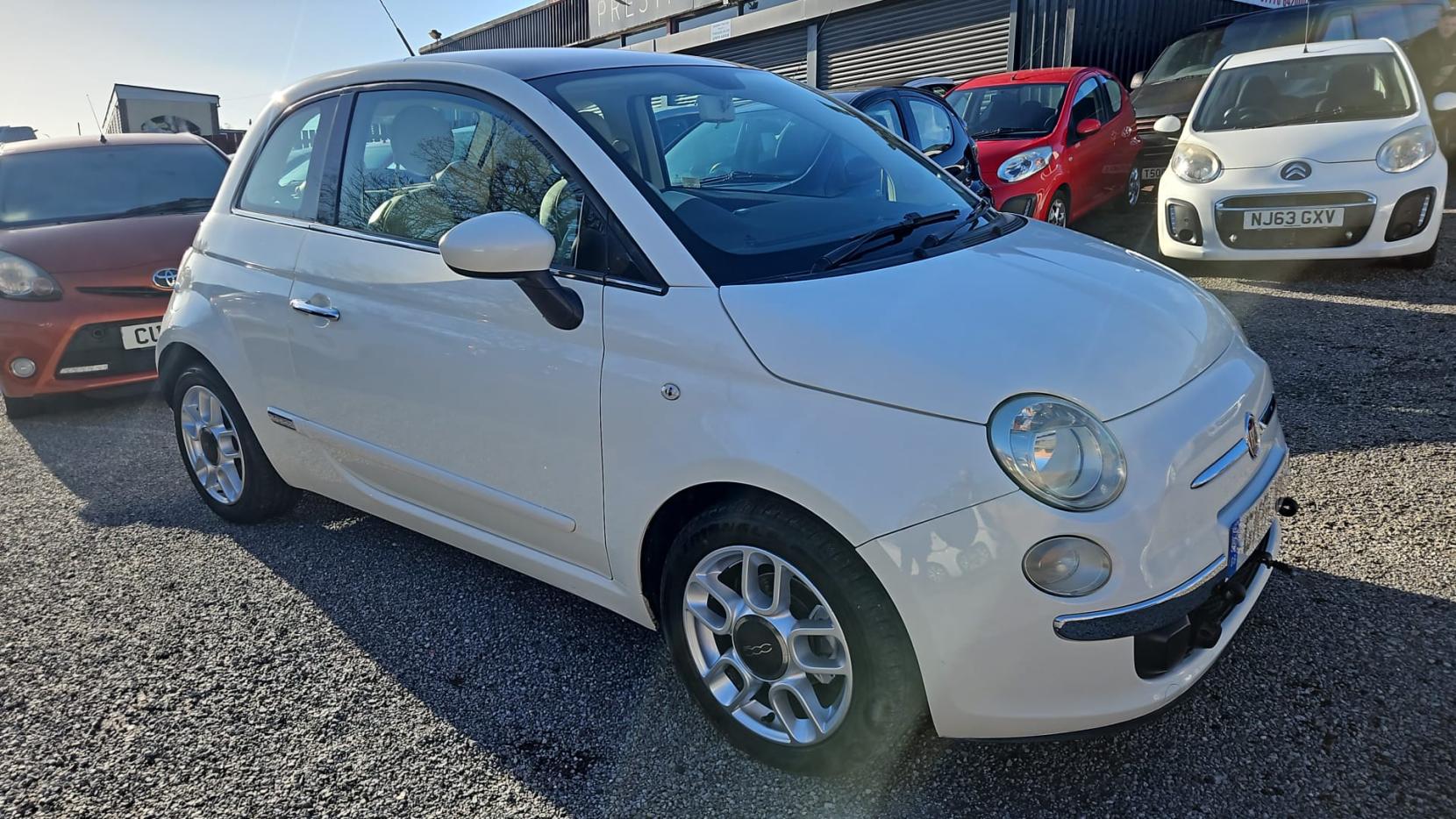 Fiat 500 1.2 Lounge Hatchback 3dr Petrol Dualogic Euro 4 (69 bhp)