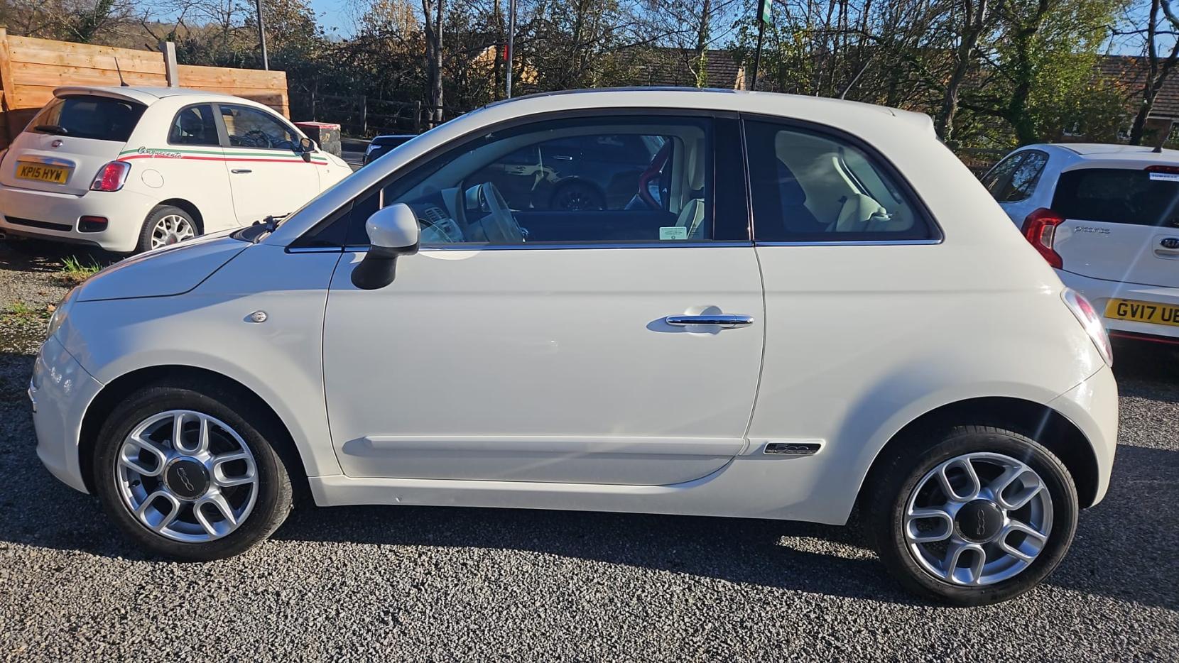 Fiat 500 1.2 Lounge Hatchback 3dr Petrol Dualogic Euro 4 (69 bhp)
