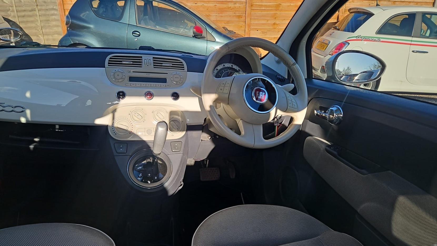 Fiat 500 1.2 Lounge Hatchback 3dr Petrol Dualogic Euro 4 (69 bhp)