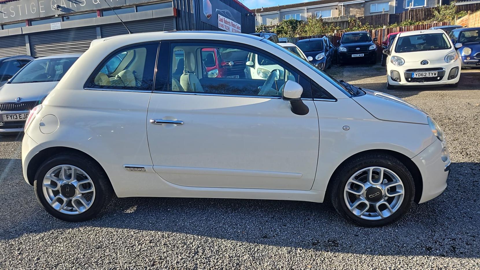 Fiat 500 1.2 Lounge Hatchback 3dr Petrol Dualogic Euro 4 (69 bhp)