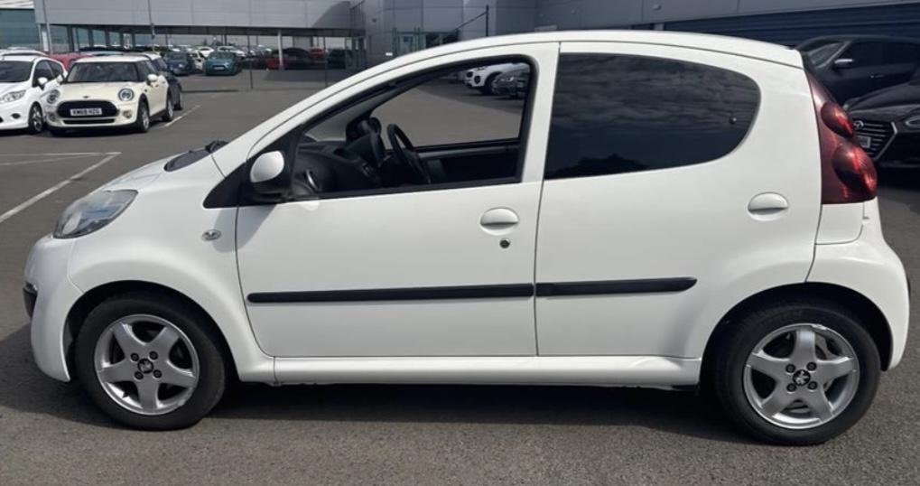 Peugeot 107 1.0 12V Allure Hatchback 5dr Petrol Manual Euro 5 (68 ps)