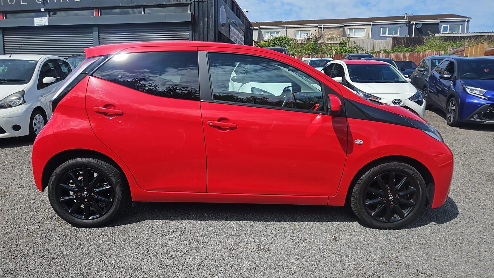 Toyota AYGO 1.0 VVT-i x-style Hatchback 5dr Petrol x-shift Euro 6 (68 ps)