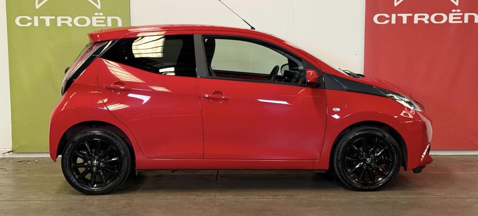 Toyota AYGO 1.0 VVT-i x-style Hatchback 5dr Petrol x-shift Euro 6 (68 ps)