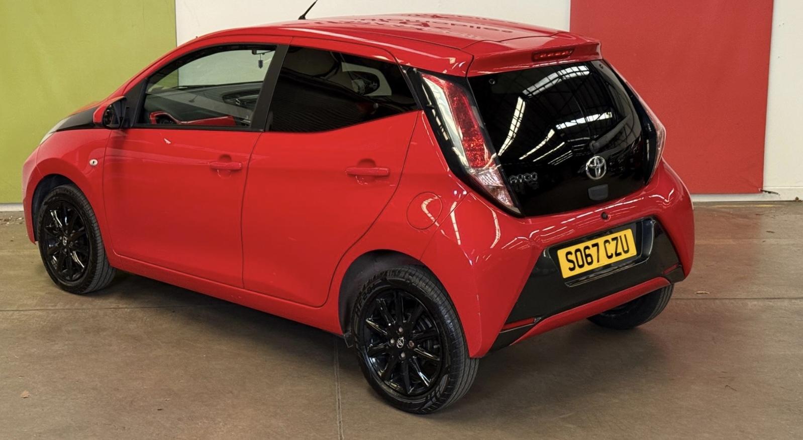Toyota AYGO 1.0 VVT-i x-style Hatchback 5dr Petrol x-shift Euro 6 (68 ps)
