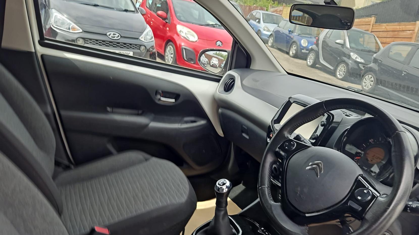Citroen C1 1.2 PureTech Flair Hatchback 5dr Petrol Manual Euro 6 (82 ps)
