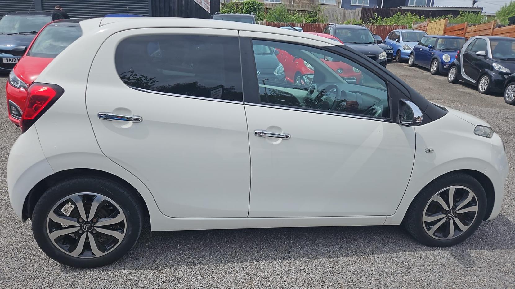 Citroen C1 1.2 PureTech Flair Hatchback 5dr Petrol Manual Euro 6 (82 ps)