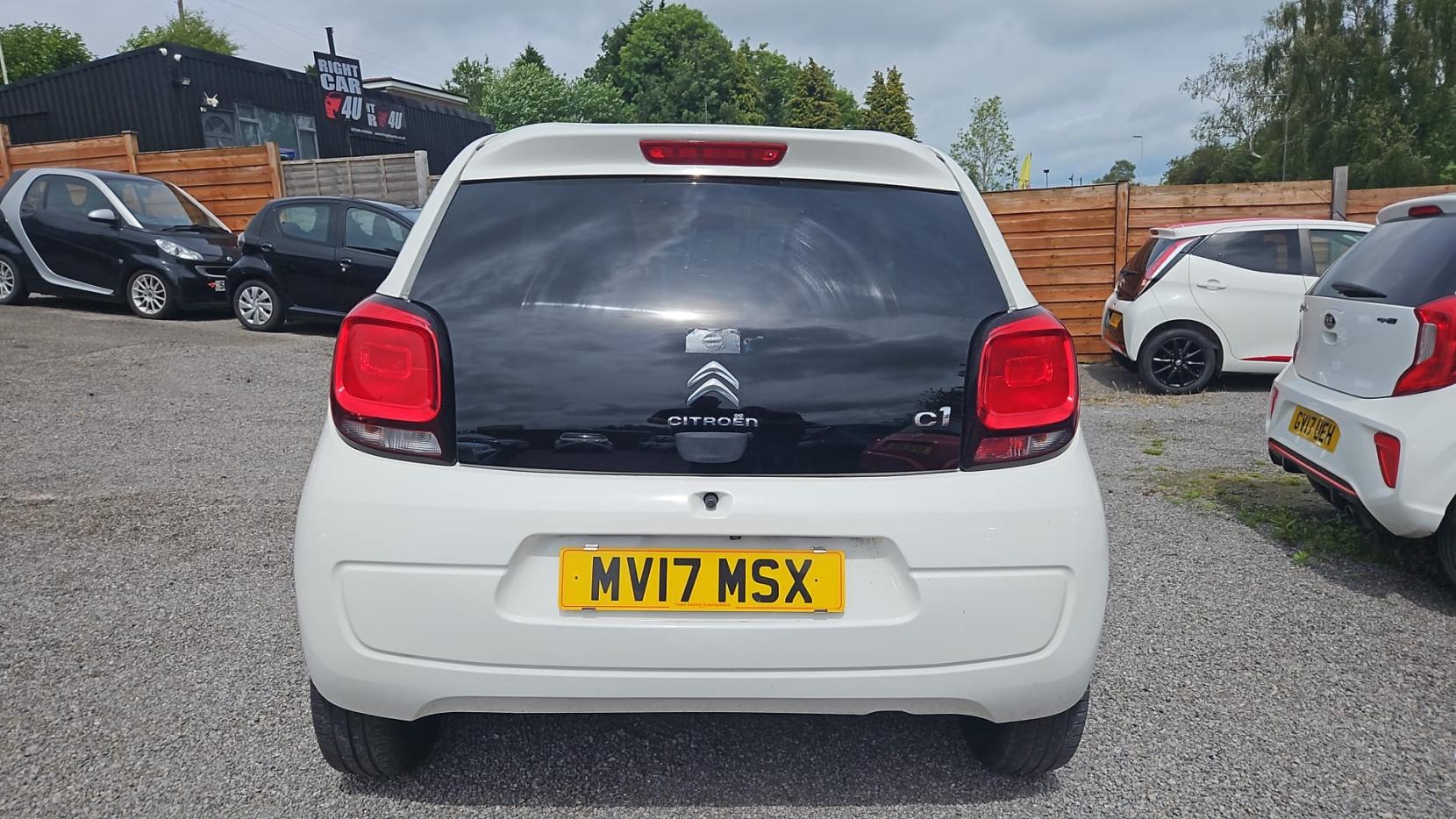 Citroen C1 1.2 PureTech Flair Hatchback 5dr Petrol Manual Euro 6 (82 ps)