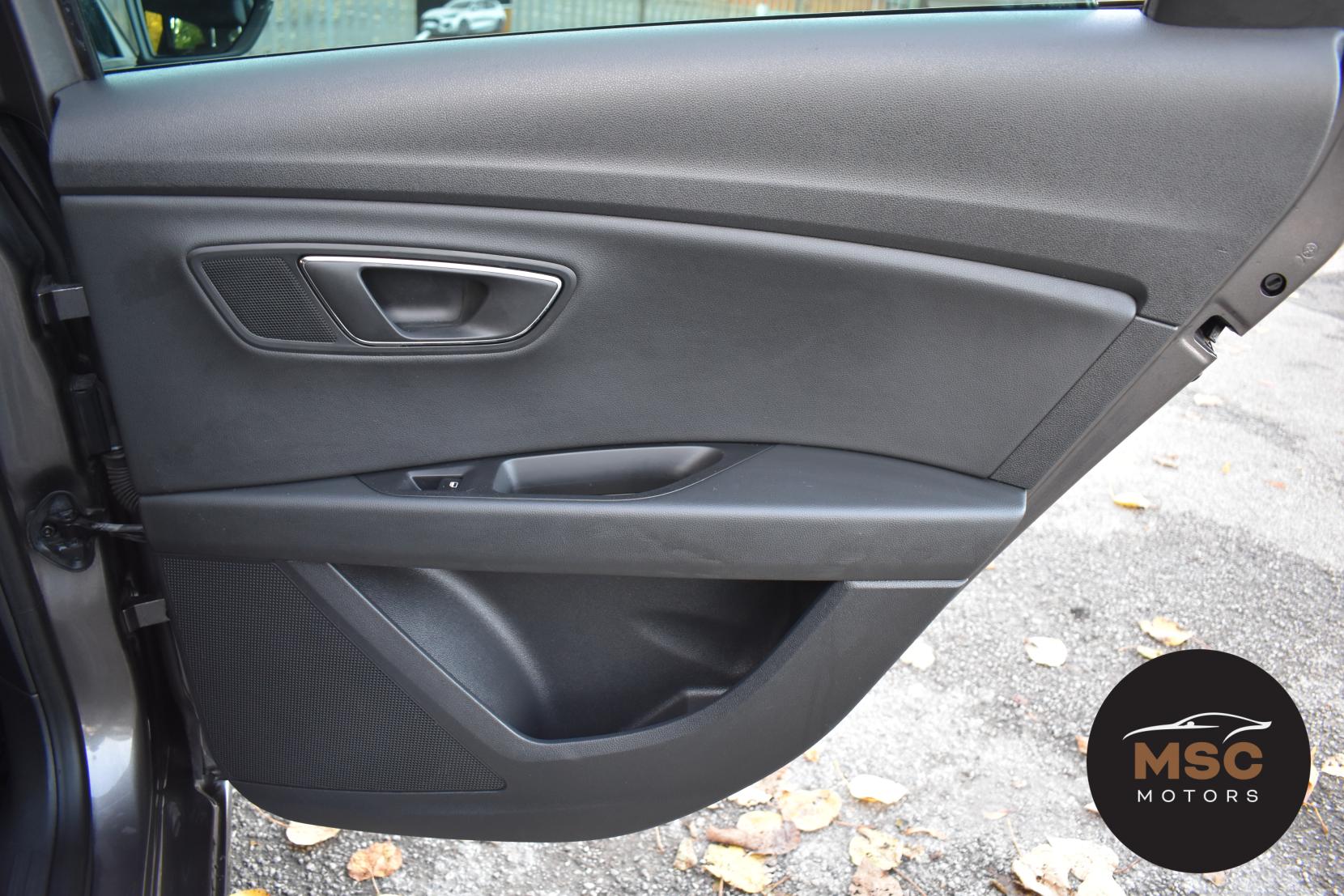 SEAT Leon 2.0 TDI CR FR Sport Tourer 5dr Diesel Manual Euro 5 (s/s) (150 ps)