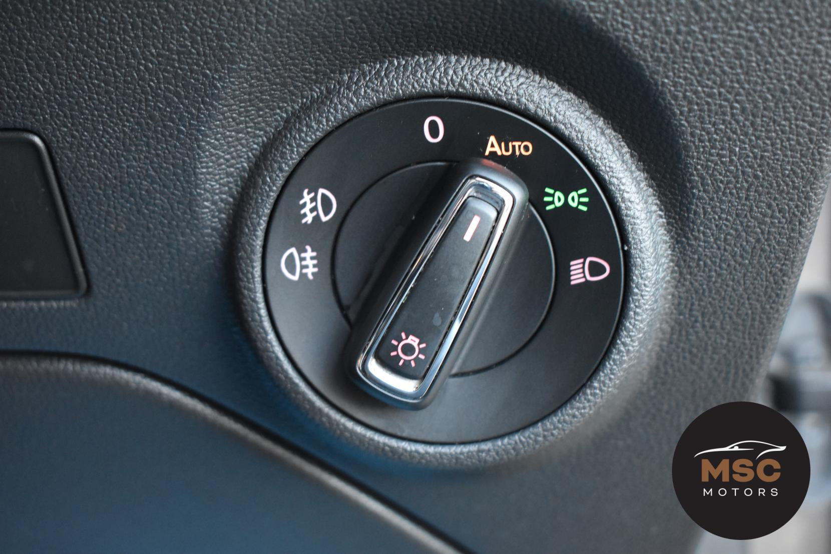 SEAT Leon 2.0 TDI CR FR Sport Tourer 5dr Diesel Manual Euro 5 (s/s) (150 ps)