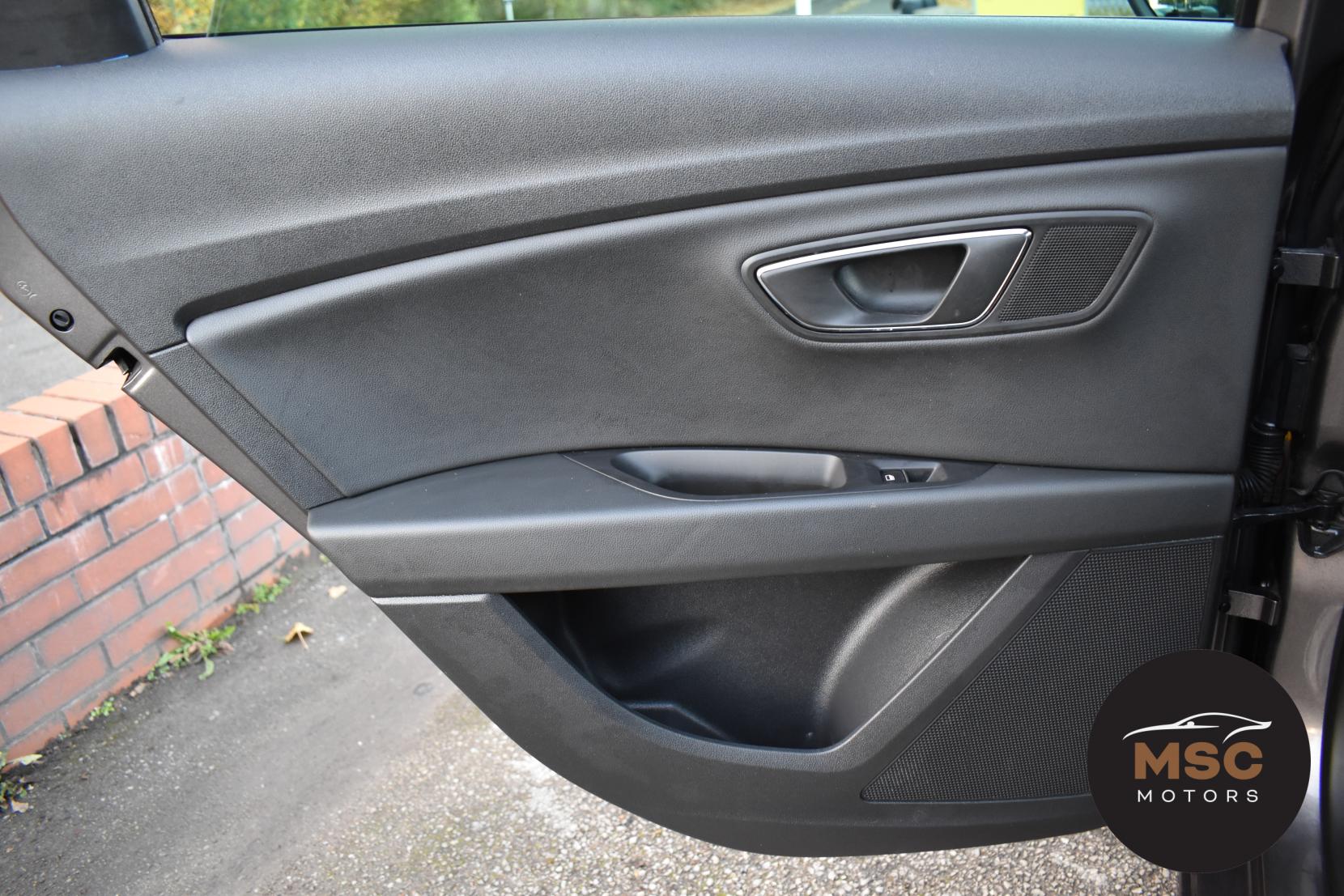 SEAT Leon 2.0 TDI CR FR Sport Tourer 5dr Diesel Manual Euro 5 (s/s) (150 ps)