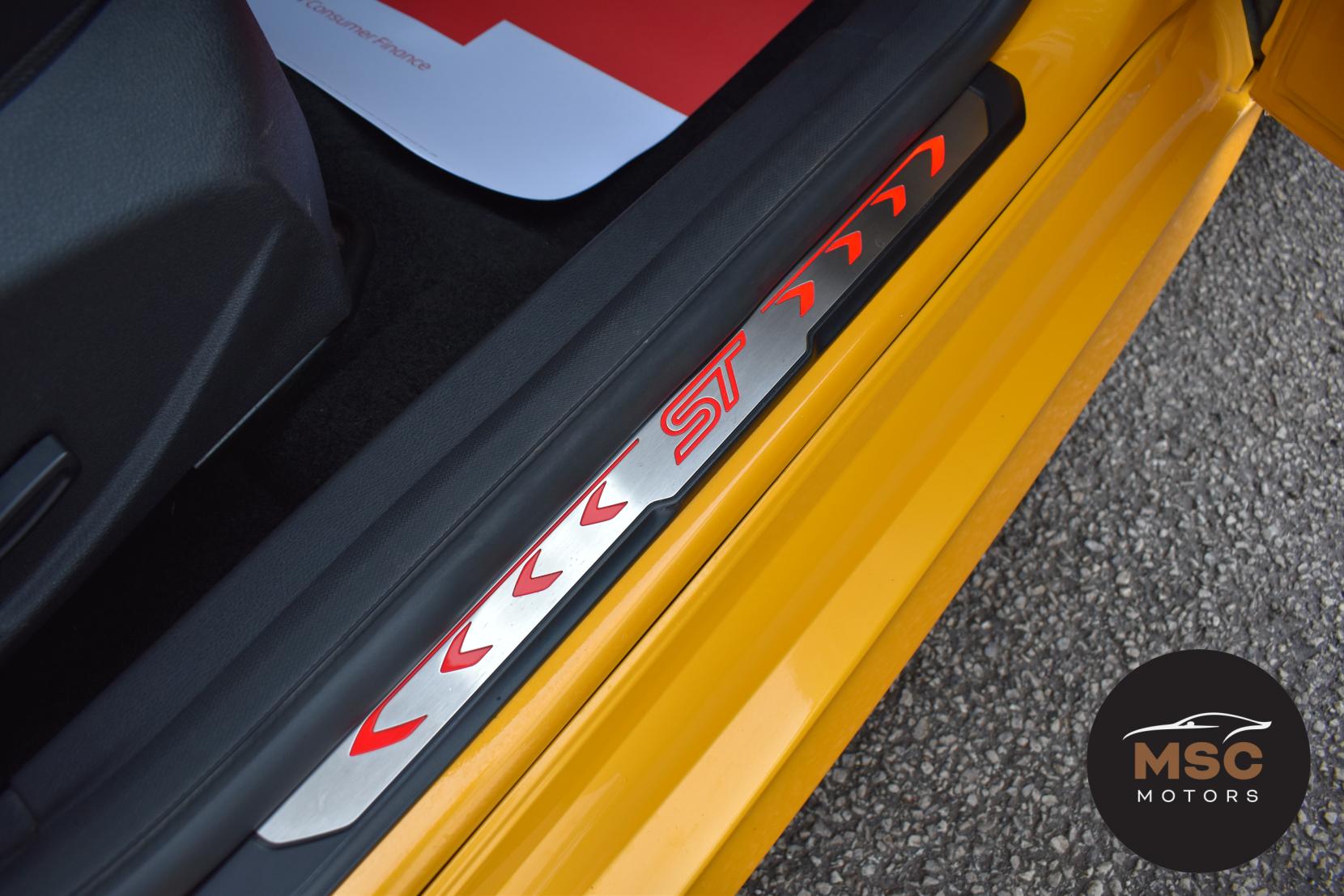 Ford Focus 2.0T EcoBoost ST-3 Hatchback 5dr Petrol Manual Euro 6 (s/s) (250 ps)