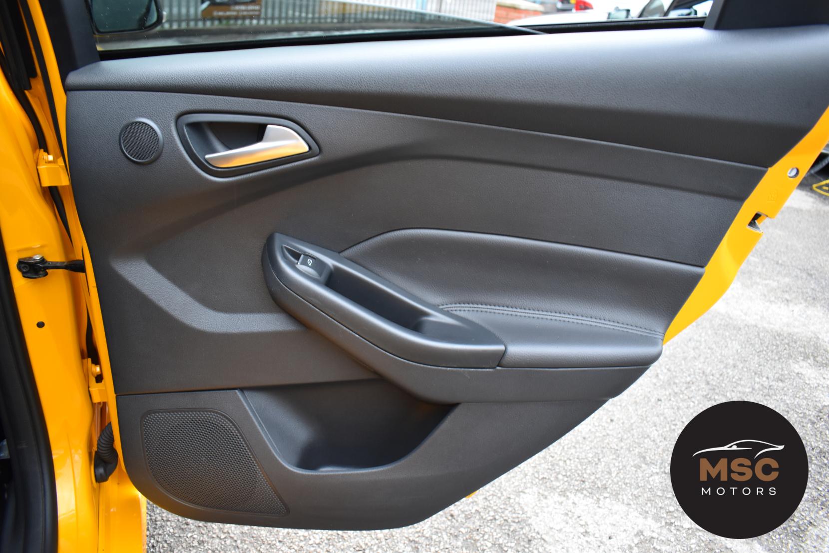 Ford Focus 2.0T EcoBoost ST-3 Hatchback 5dr Petrol Manual Euro 6 (s/s) (250 ps)