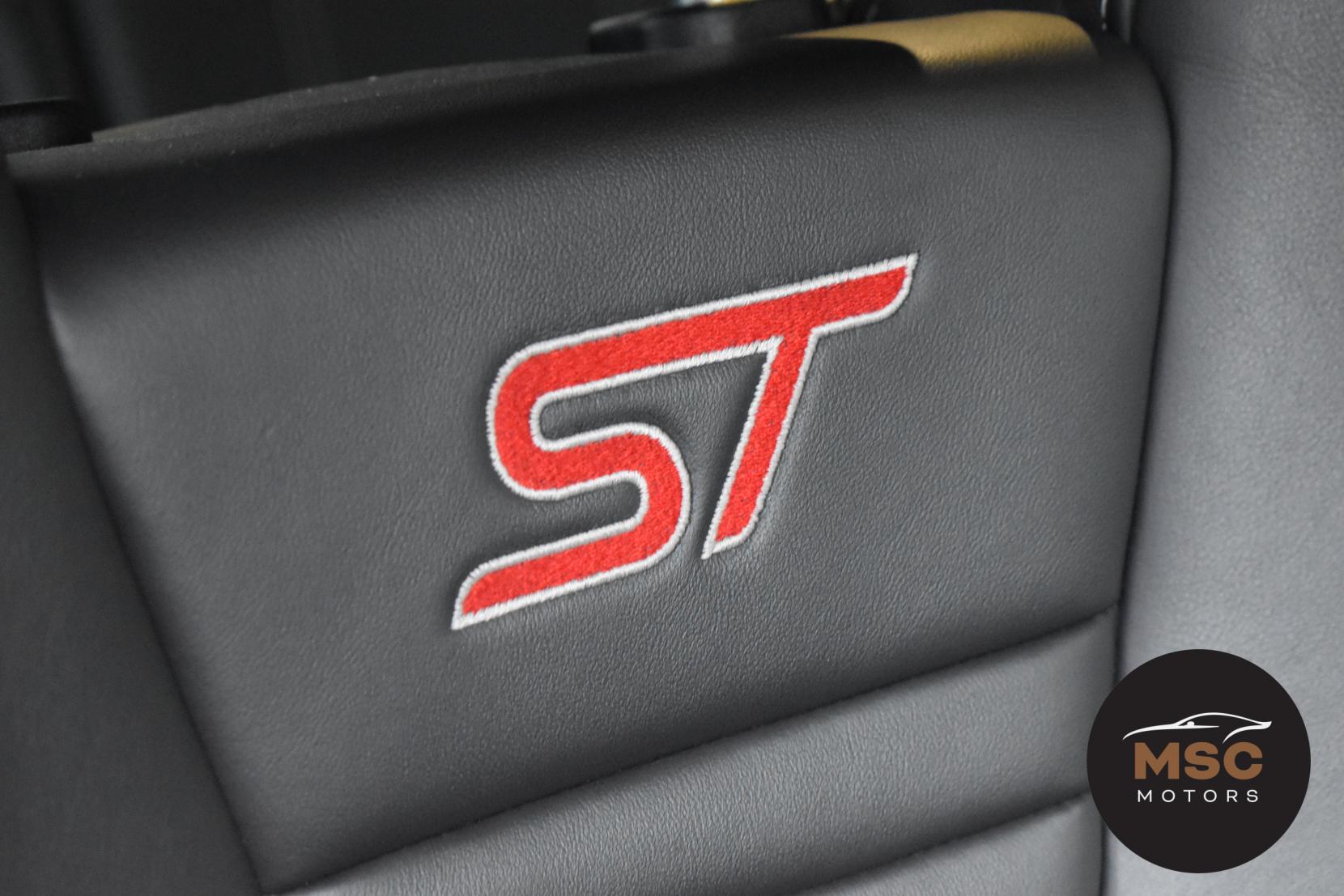 Ford Focus 2.0T EcoBoost ST-3 Hatchback 5dr Petrol Manual Euro 6 (s/s) (250 ps)