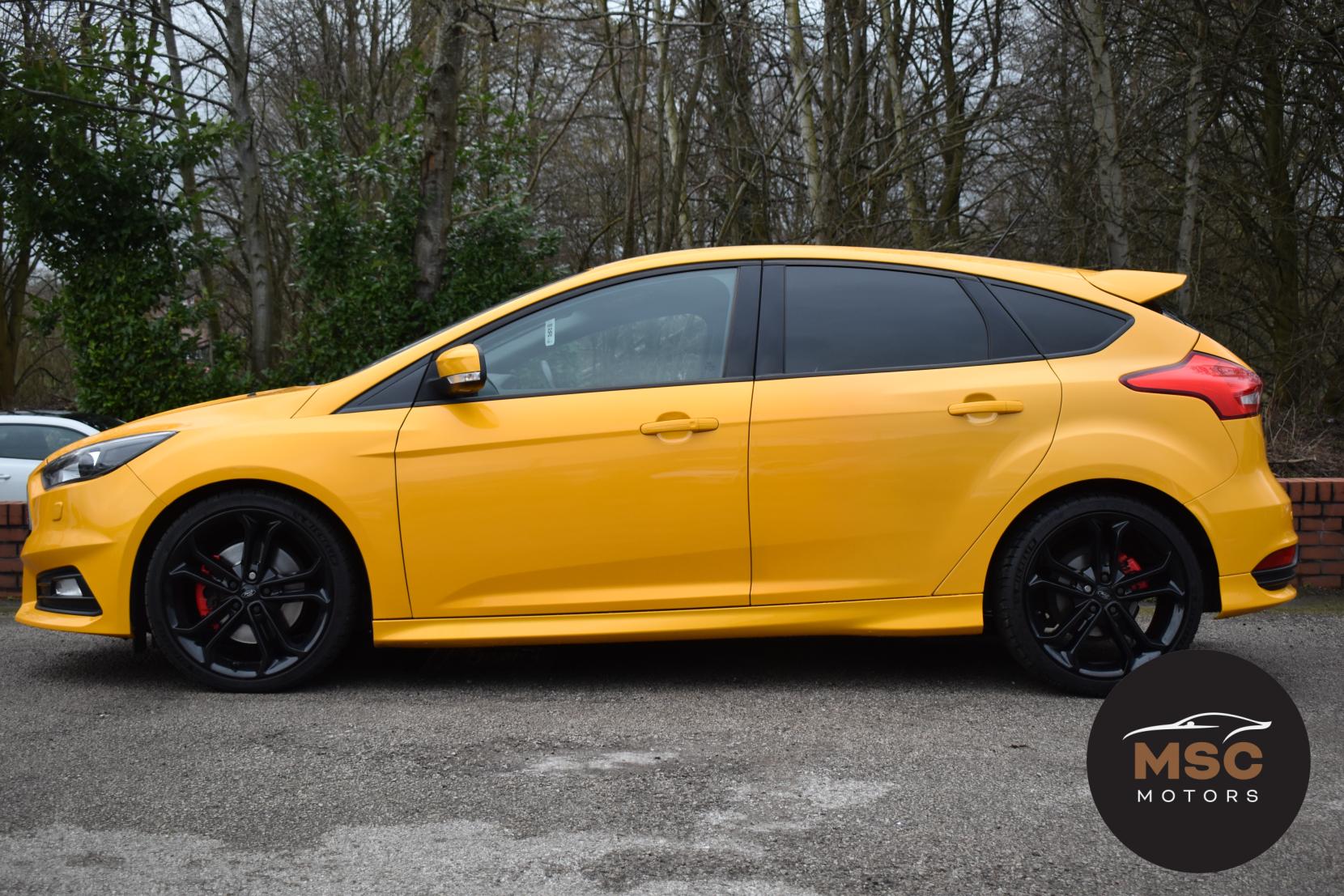 Ford Focus 2.0T EcoBoost ST-3 Hatchback 5dr Petrol Manual Euro 6 (s/s) (250 ps)