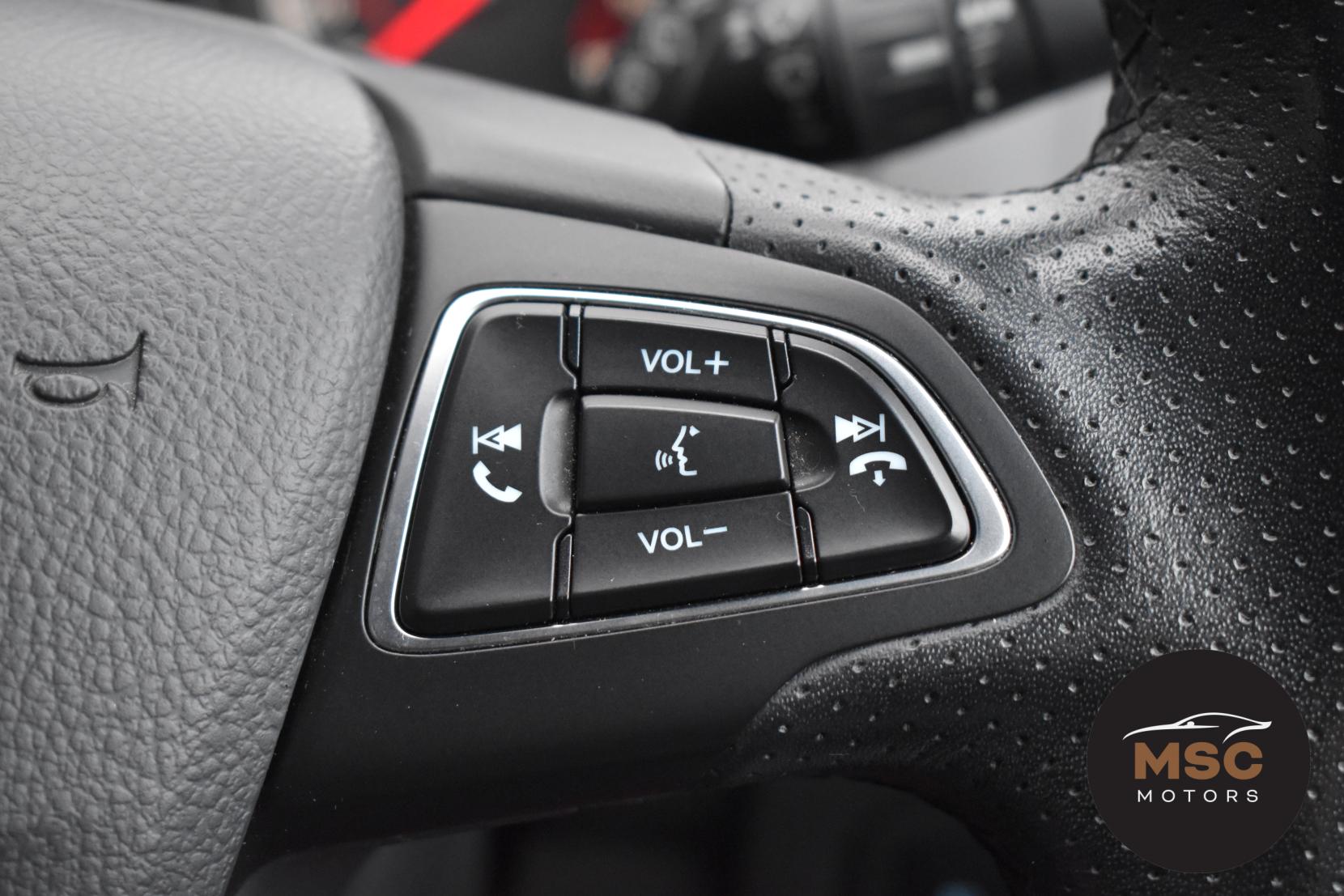 Ford Focus 2.0T EcoBoost ST-3 Hatchback 5dr Petrol Manual Euro 6 (s/s) (250 ps)