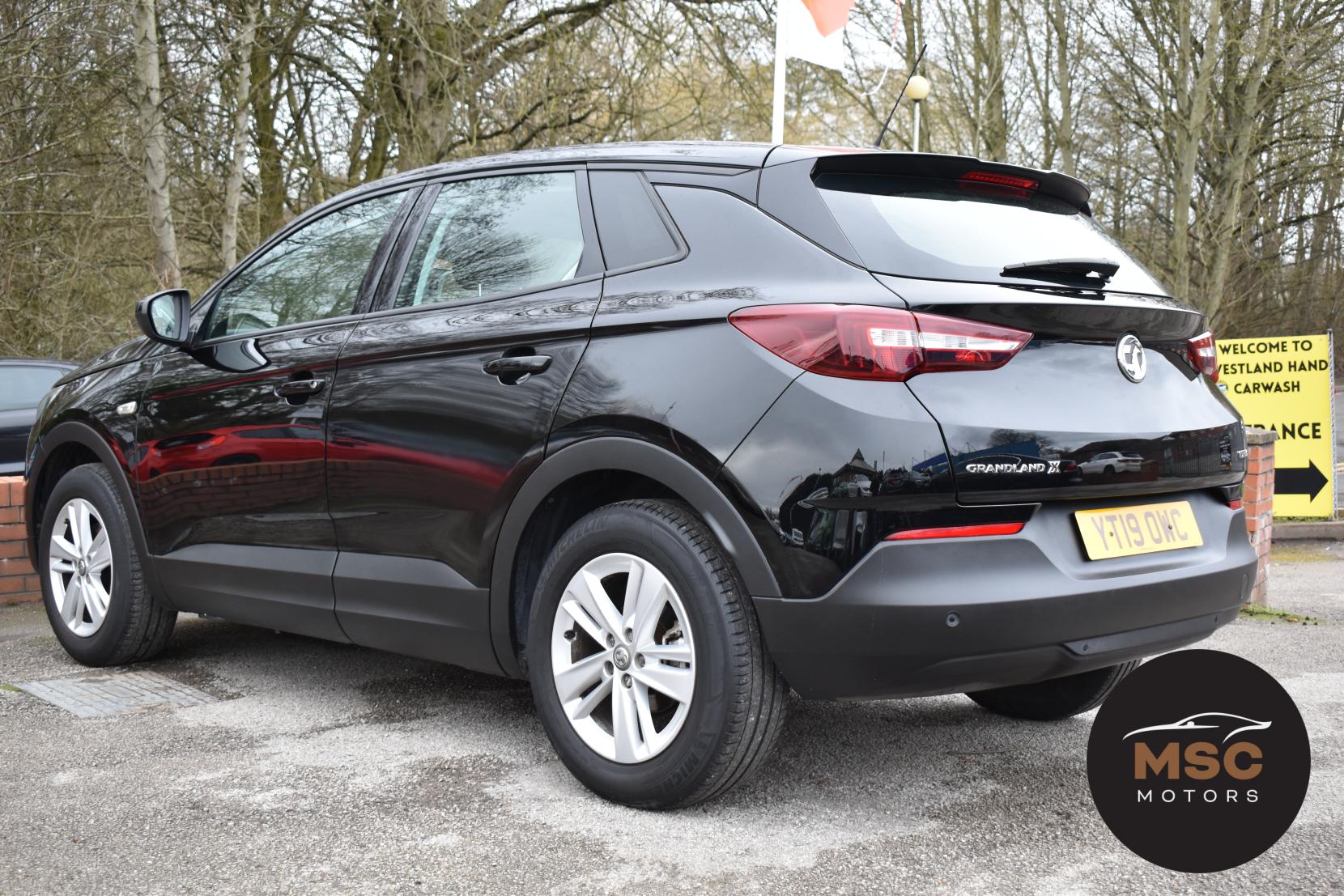 Vauxhall Grandland X 1.2 Turbo GPF SE SUV 5dr Petrol Manual Euro 6 (s/s) (130 ps)