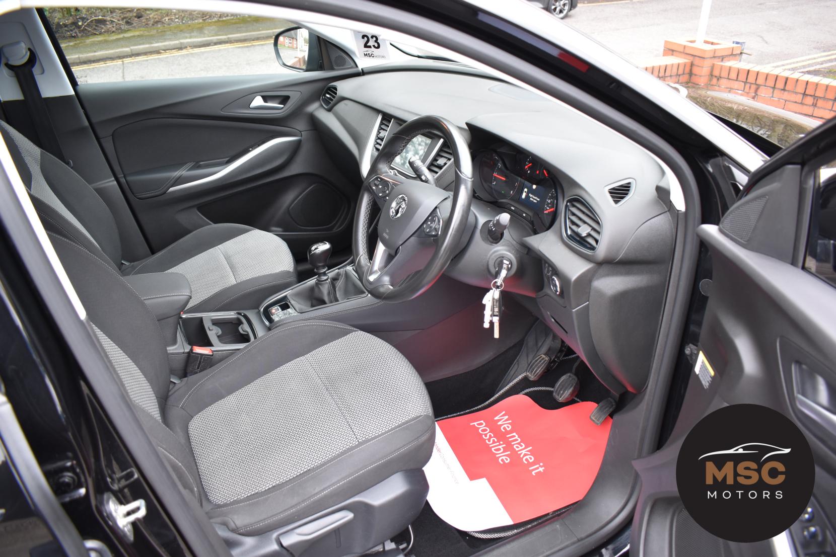 Vauxhall Grandland X 1.2 Turbo GPF SE SUV 5dr Petrol Manual Euro 6 (s/s) (130 ps)