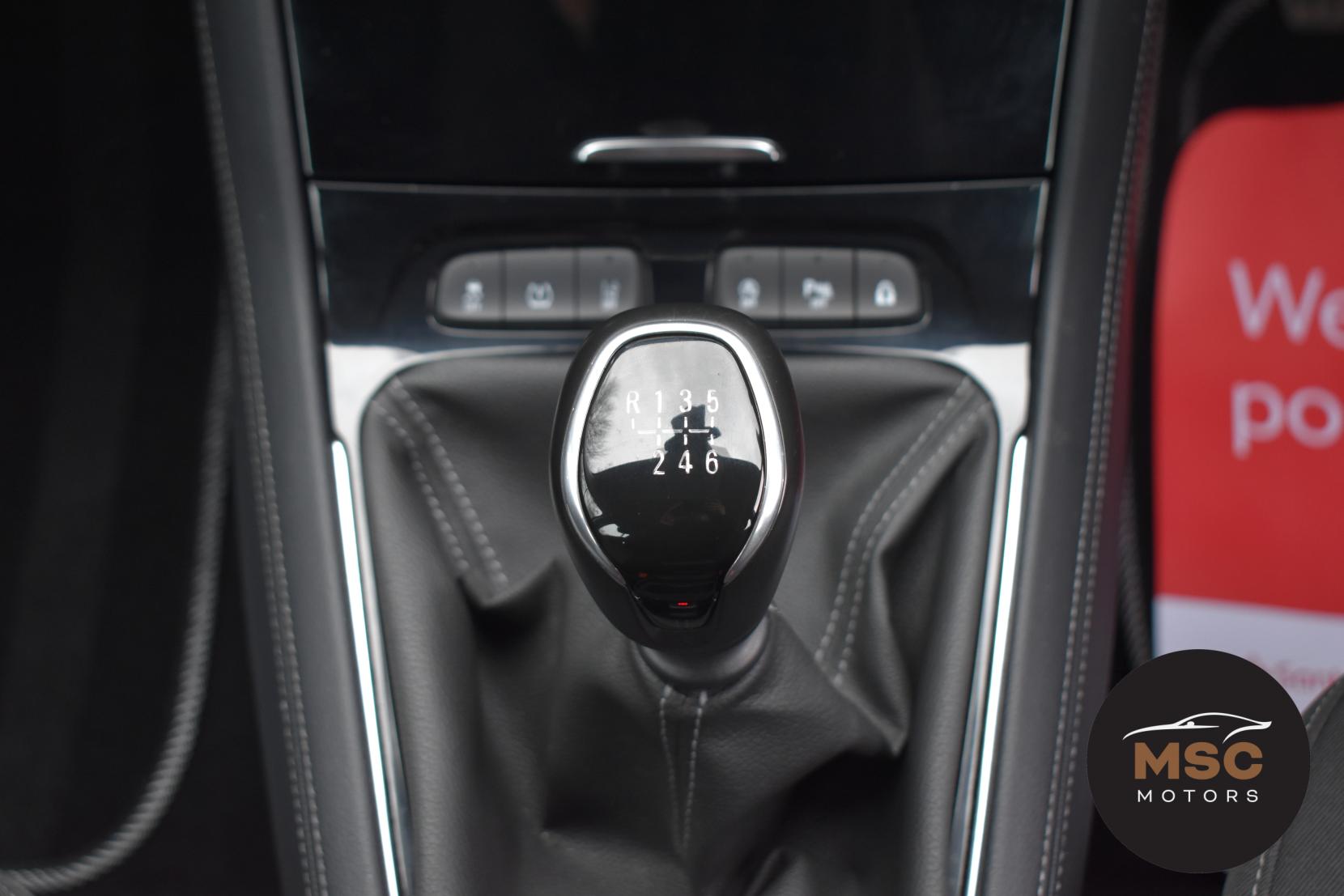 Vauxhall Grandland X 1.2 Turbo GPF SE SUV 5dr Petrol Manual Euro 6 (s/s) (130 ps)