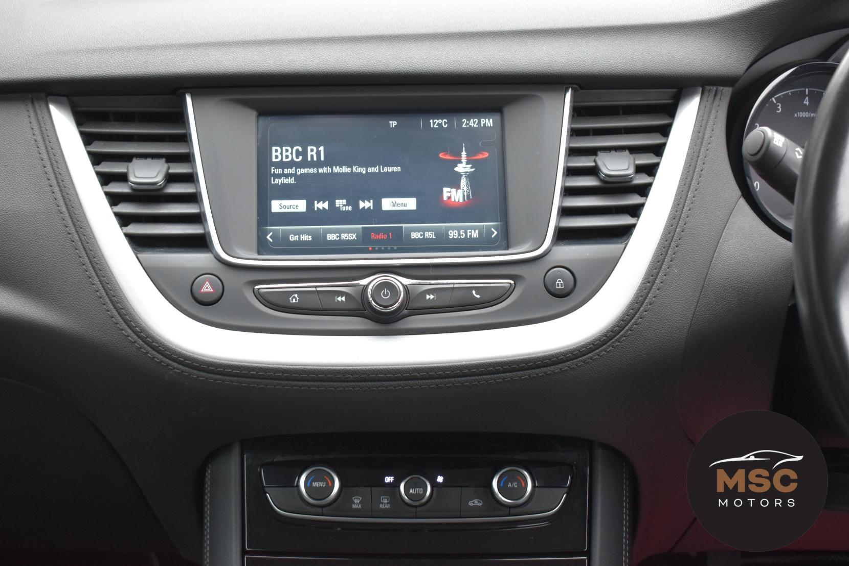 Vauxhall Grandland X 1.2 Turbo GPF SE SUV 5dr Petrol Manual Euro 6 (s/s) (130 ps)