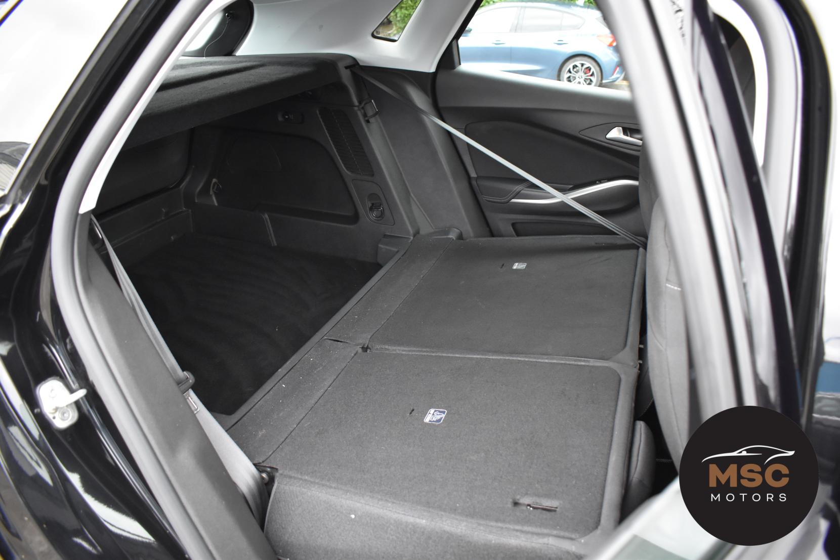 Vauxhall Grandland X 1.2 Turbo GPF SE SUV 5dr Petrol Manual Euro 6 (s/s) (130 ps)