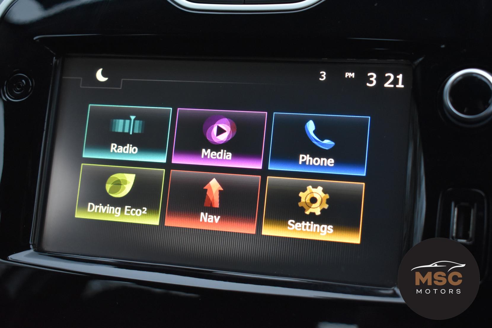 Renault Clio 1.2 16V Dynamique Nav Hatchback 5dr Petrol Manual Euro 6 (75 ps)