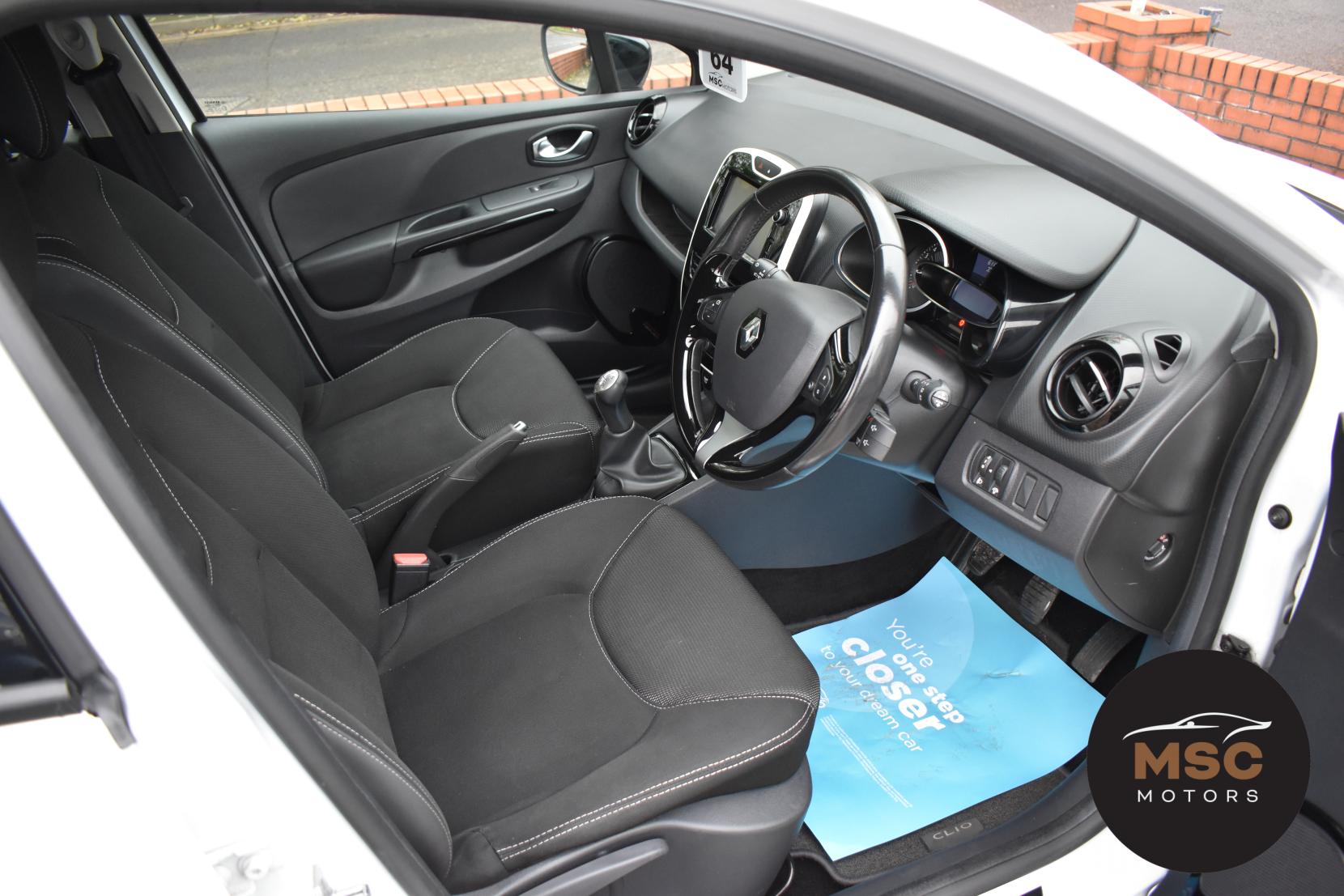 Renault Clio 1.2 16V Dynamique Nav Hatchback 5dr Petrol Manual Euro 6 (75 ps)