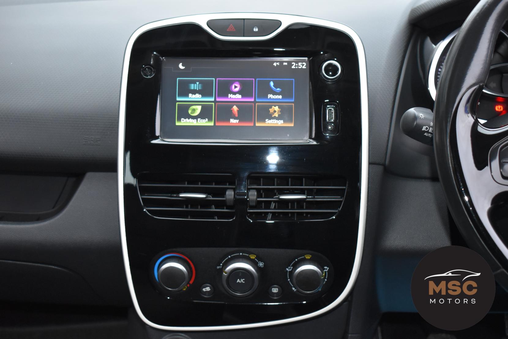 Renault Clio 1.2 16V Dynamique Nav Hatchback 5dr Petrol Manual Euro 6 (75 ps)