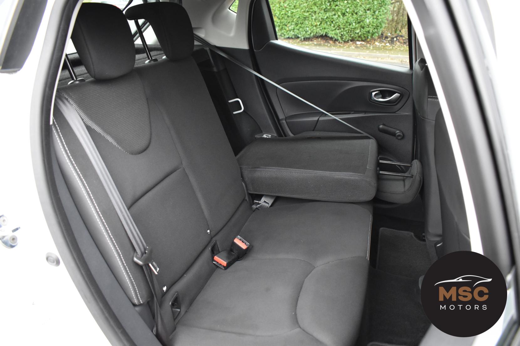 Renault Clio 1.2 16V Dynamique Nav Hatchback 5dr Petrol Manual Euro 6 (75 ps)