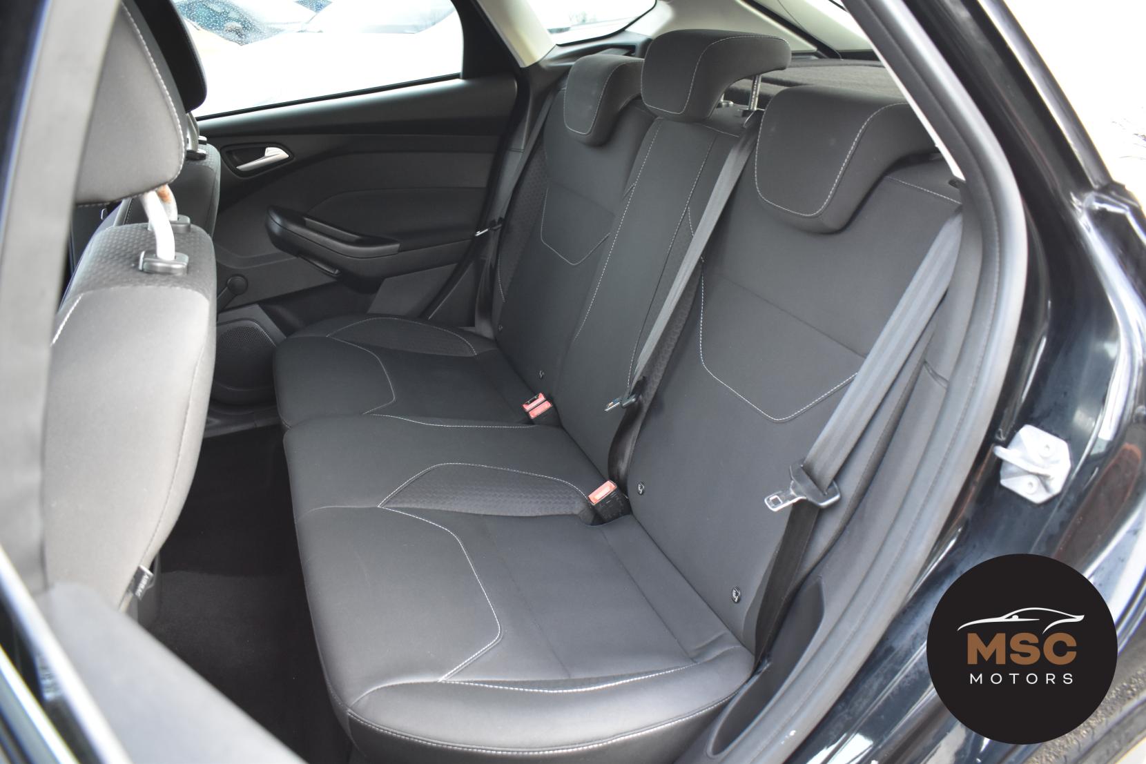 Ford Focus 1.0T EcoBoost Zetec Hatchback 5dr Petrol Manual Euro 6 (s/s) (100 ps)