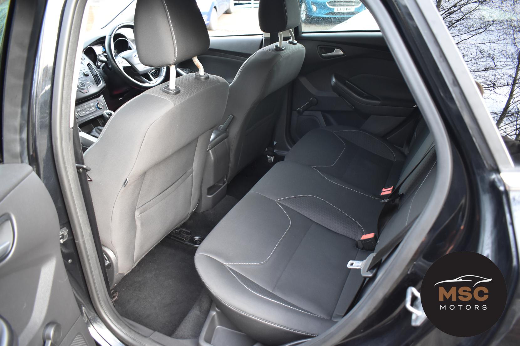 Ford Focus 1.0T EcoBoost Zetec Hatchback 5dr Petrol Manual Euro 6 (s/s) (100 ps)