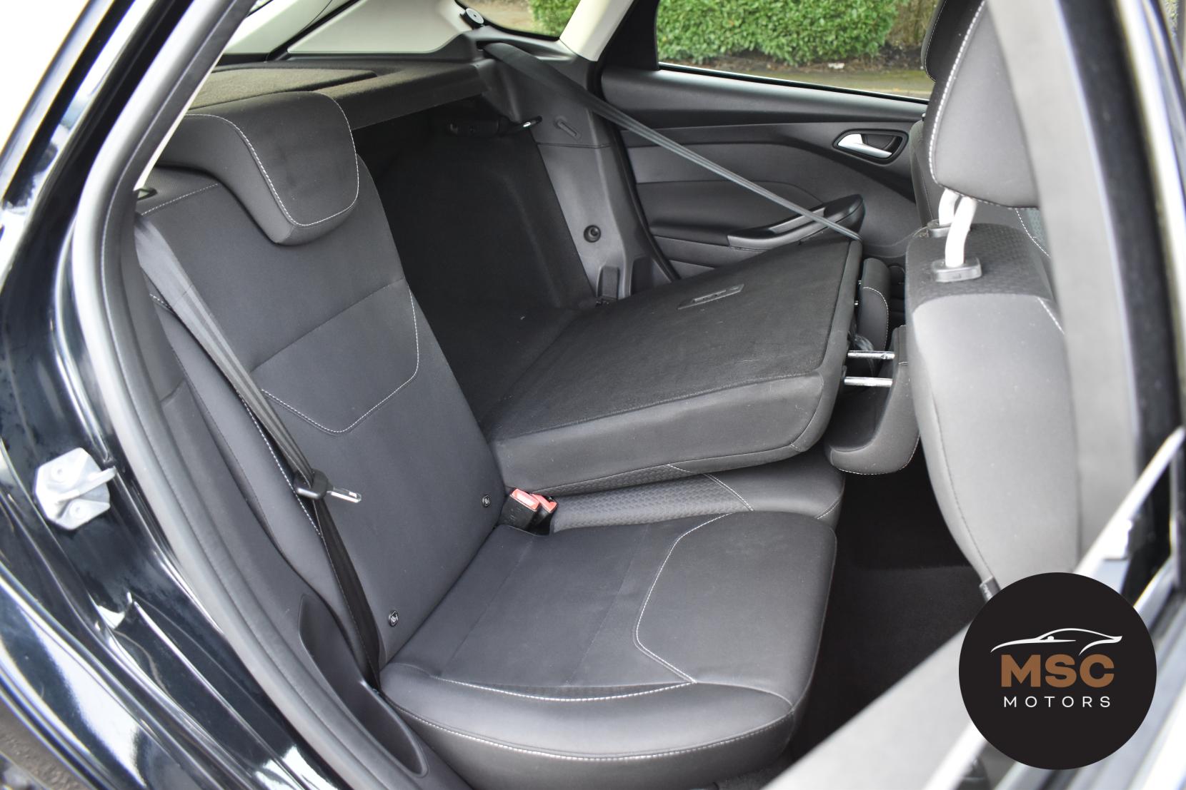 Ford Focus 1.0T EcoBoost Zetec Hatchback 5dr Petrol Manual Euro 6 (s/s) (100 ps)