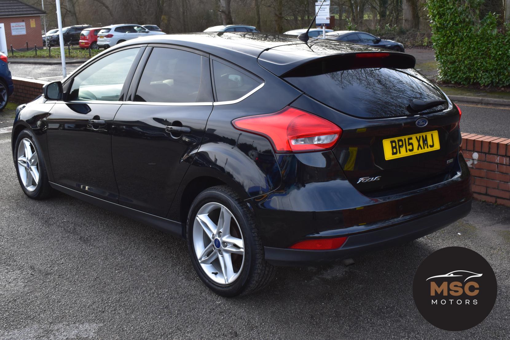 Ford Focus 1.0T EcoBoost Zetec Hatchback 5dr Petrol Manual Euro 6 (s/s) (100 ps)