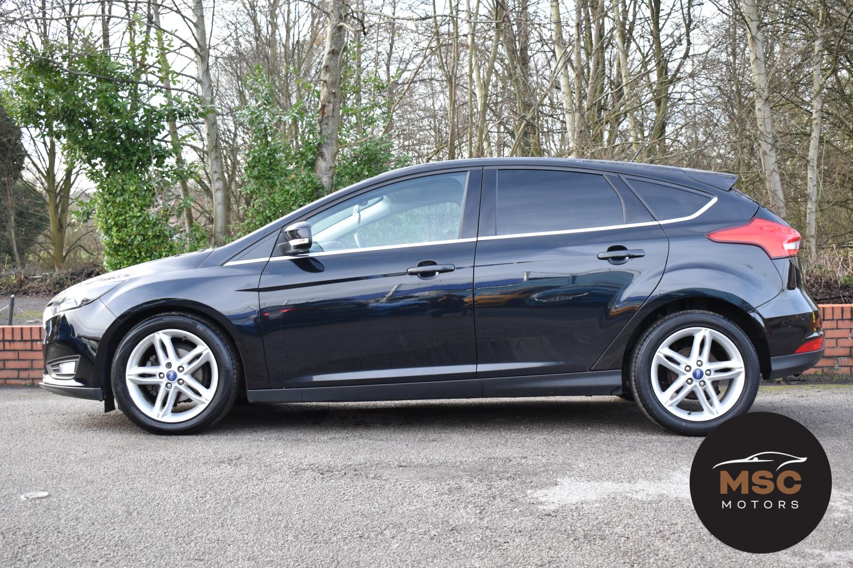Ford Focus 1.0T EcoBoost Zetec Hatchback 5dr Petrol Manual Euro 6 (s/s) (100 ps)