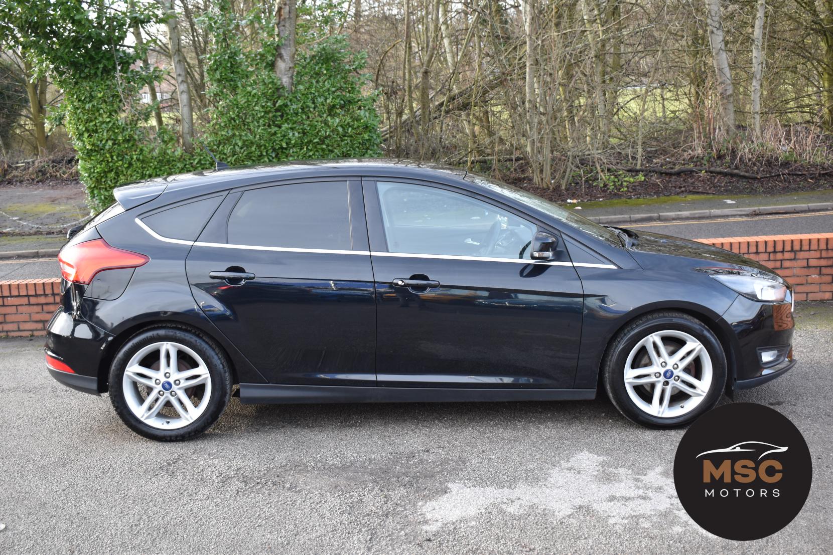 Ford Focus 1.0T EcoBoost Zetec Hatchback 5dr Petrol Manual Euro 6 (s/s) (100 ps)