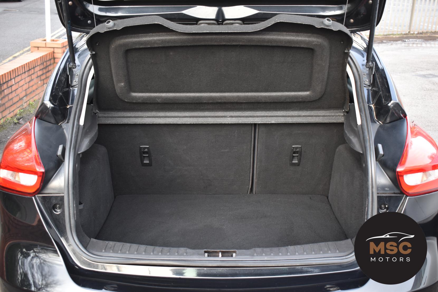 Ford Focus 1.0T EcoBoost Zetec Hatchback 5dr Petrol Manual Euro 6 (s/s) (100 ps)