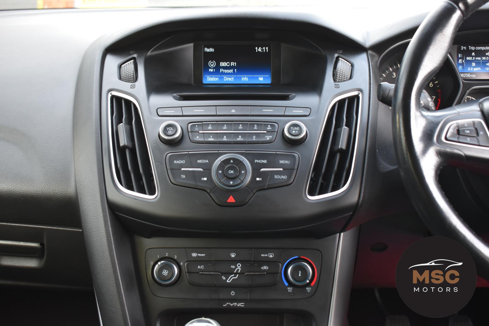 Ford Focus 1.0T EcoBoost Zetec Hatchback 5dr Petrol Manual Euro 6 (s/s) (100 ps)