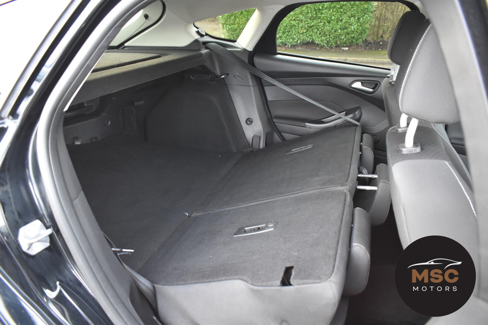 Ford Focus 1.0T EcoBoost Zetec Hatchback 5dr Petrol Manual Euro 6 (s/s) (100 ps)