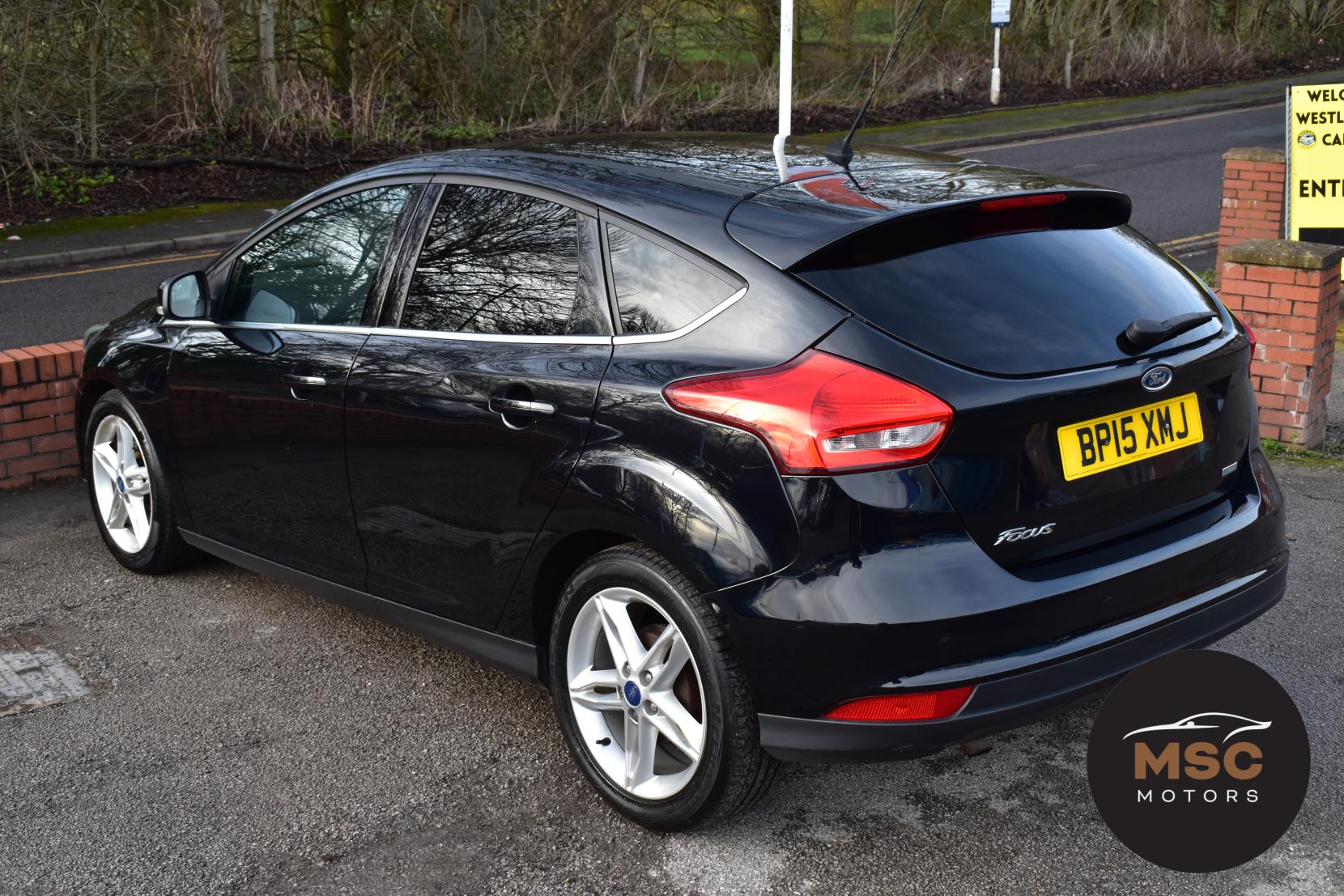 Ford Focus 1.0T EcoBoost Zetec Hatchback 5dr Petrol Manual Euro 6 (s/s) (100 ps)