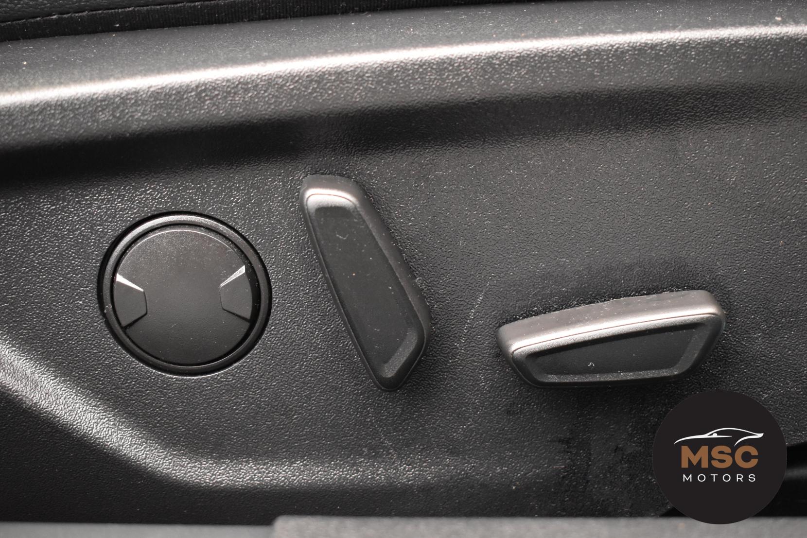 Ford Focus 1.0T EcoBoost Active X Estate 5dr Petrol Auto Euro 6 (s/s) (125 ps)