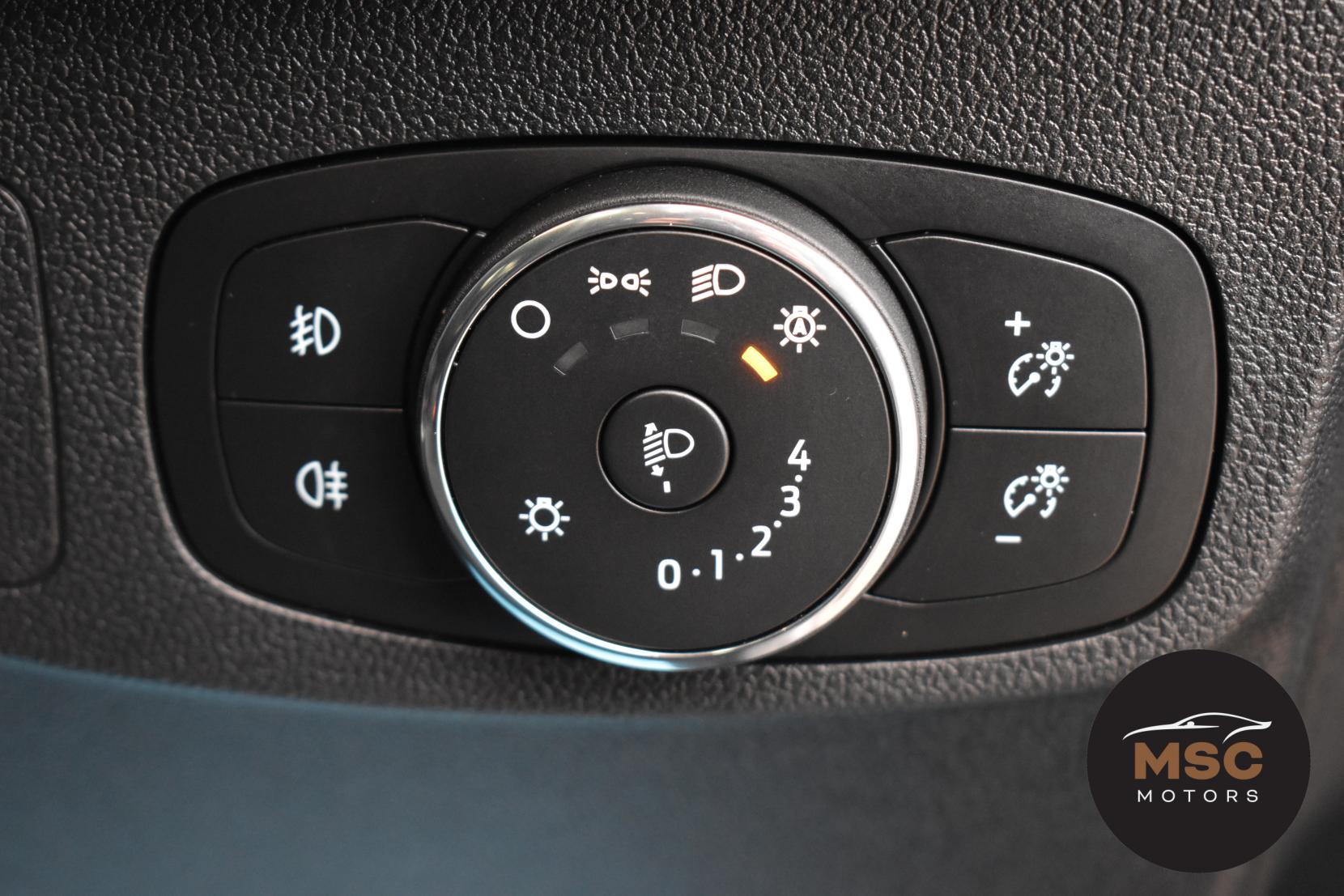 Ford Focus 1.0T EcoBoost Active X Estate 5dr Petrol Auto Euro 6 (s/s) (125 ps)