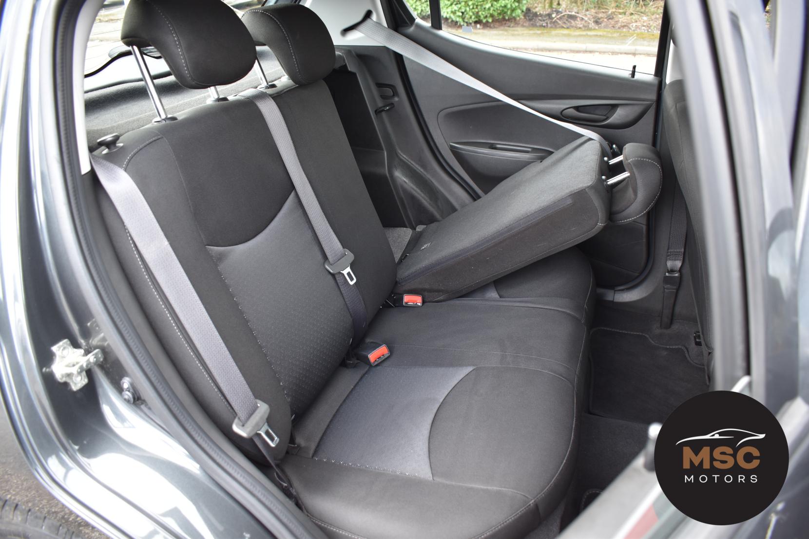 Vauxhall Viva 1.0i SE Hatchback 5dr Petrol Manual Euro 6 (75 ps)