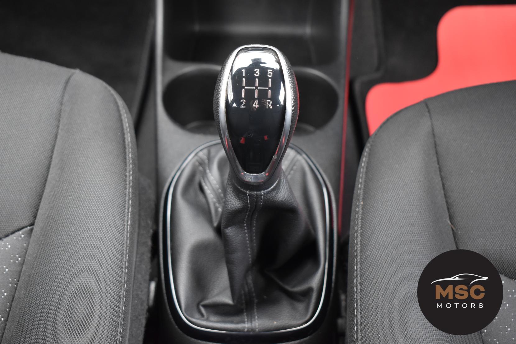 Vauxhall Viva 1.0i SE Hatchback 5dr Petrol Manual Euro 6 (75 ps)