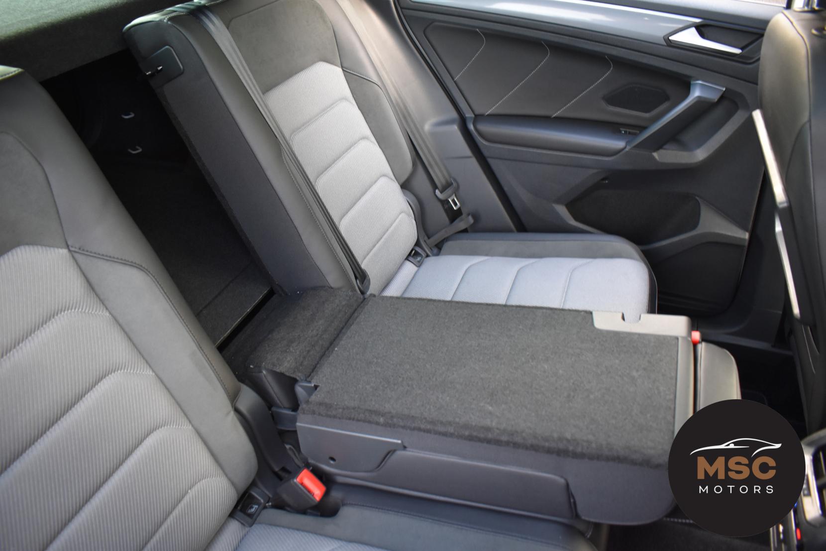 Volkswagen Tiguan 2.0 TDI R-Line SUV 5dr Diesel DSG 4Motion Euro 6 (s/s) (150 ps)