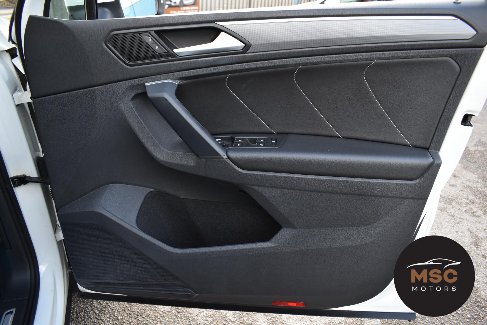 Volkswagen Tiguan 2.0 TDI R-Line SUV 5dr Diesel DSG 4Motion Euro 6 (s/s) (150 ps)