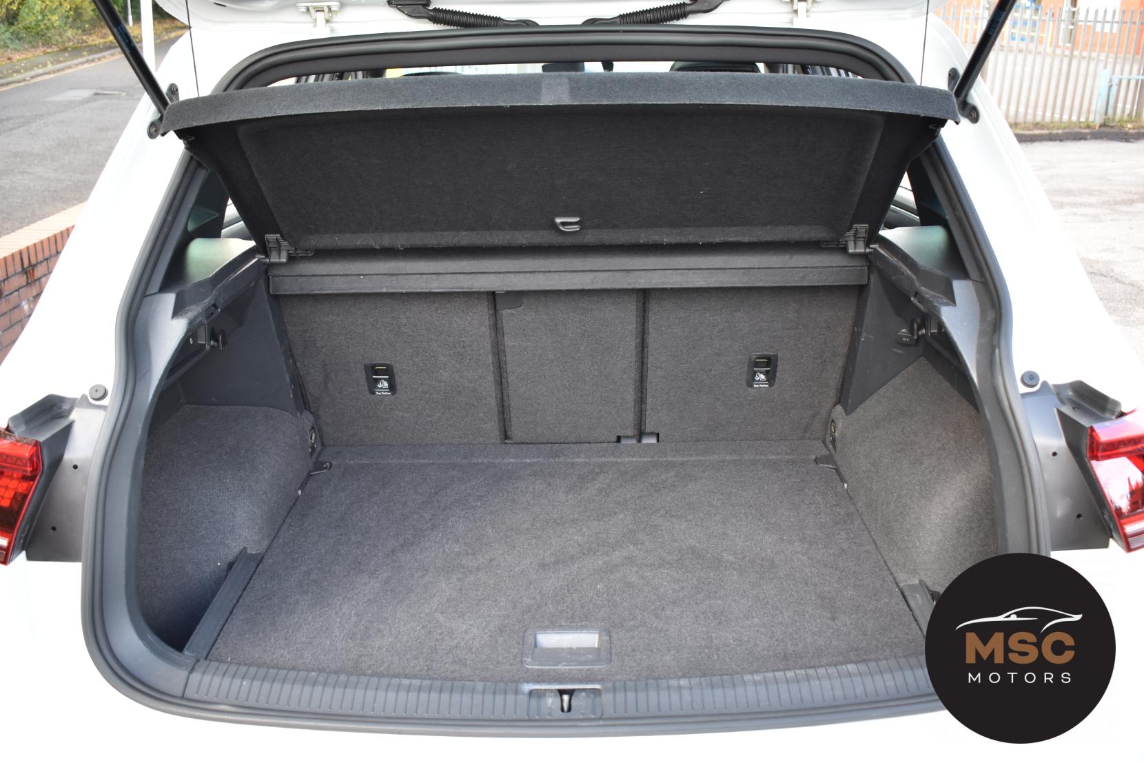 Volkswagen Tiguan 2.0 TDI R-Line SUV 5dr Diesel DSG 4Motion Euro 6 (s/s) (150 ps)