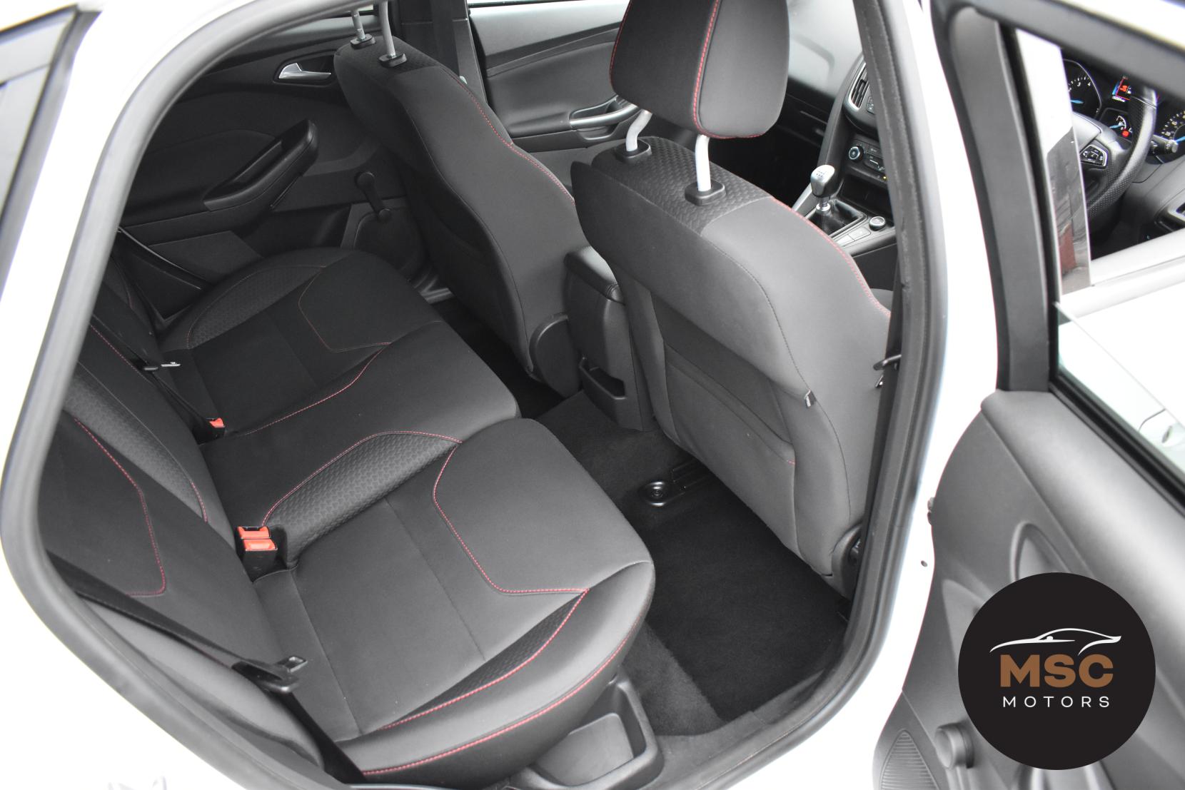 Ford Focus 1.0T EcoBoost ST-Line Hatchback 5dr Petrol Manual Euro 6 (s/s) (140 ps)